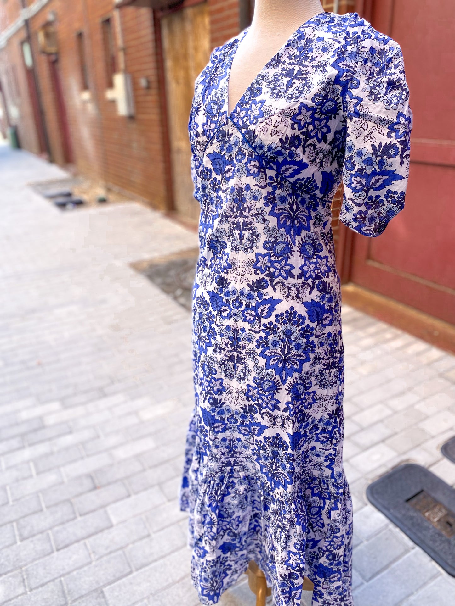 Anna Cate Brielle Midi Bright royal print
