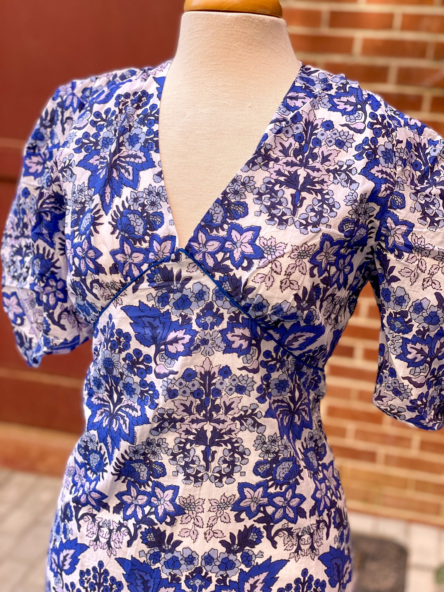 Anna Cate Brielle Midi Bright royal print