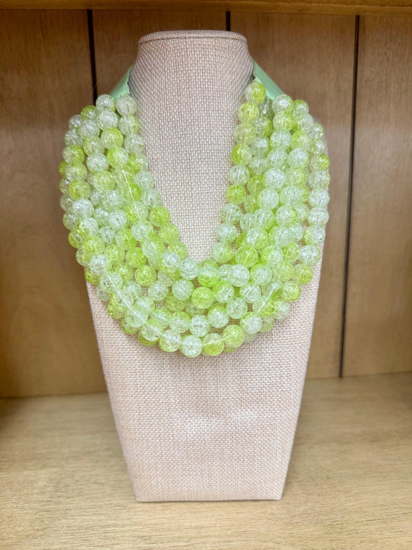 chunky necklace light green