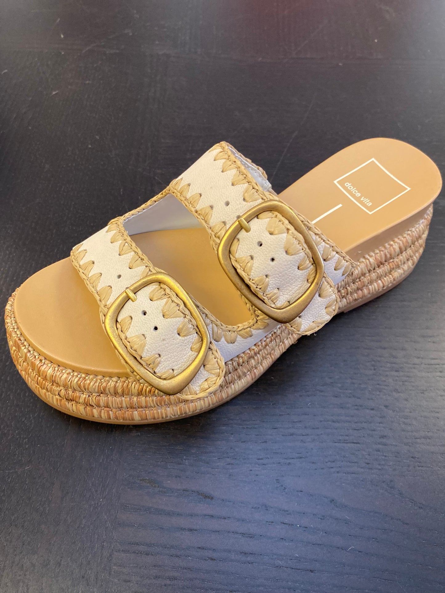 Dolce Vita Wanika Sandal in sand nubuck