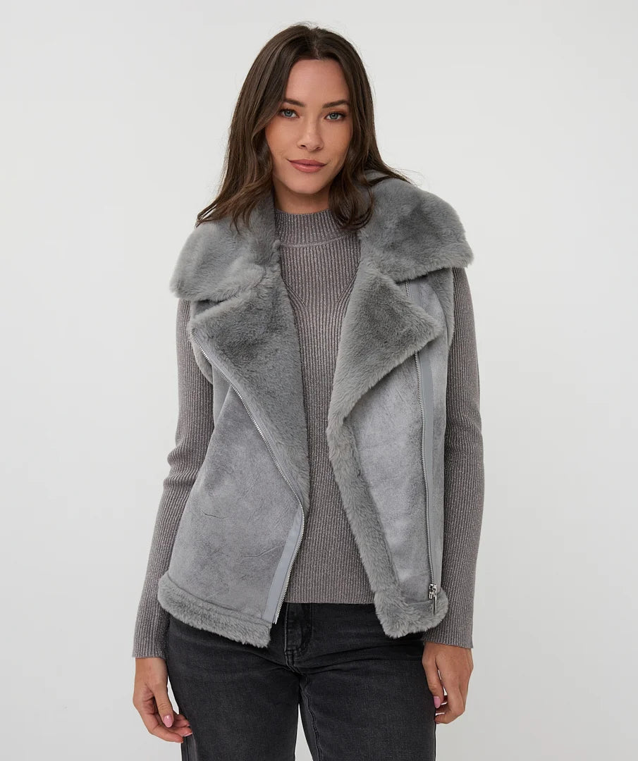 f2537506 fur vest