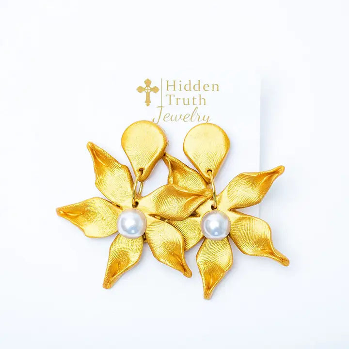 hidden truth Stargazer Lily & Pearl Dangles earrings