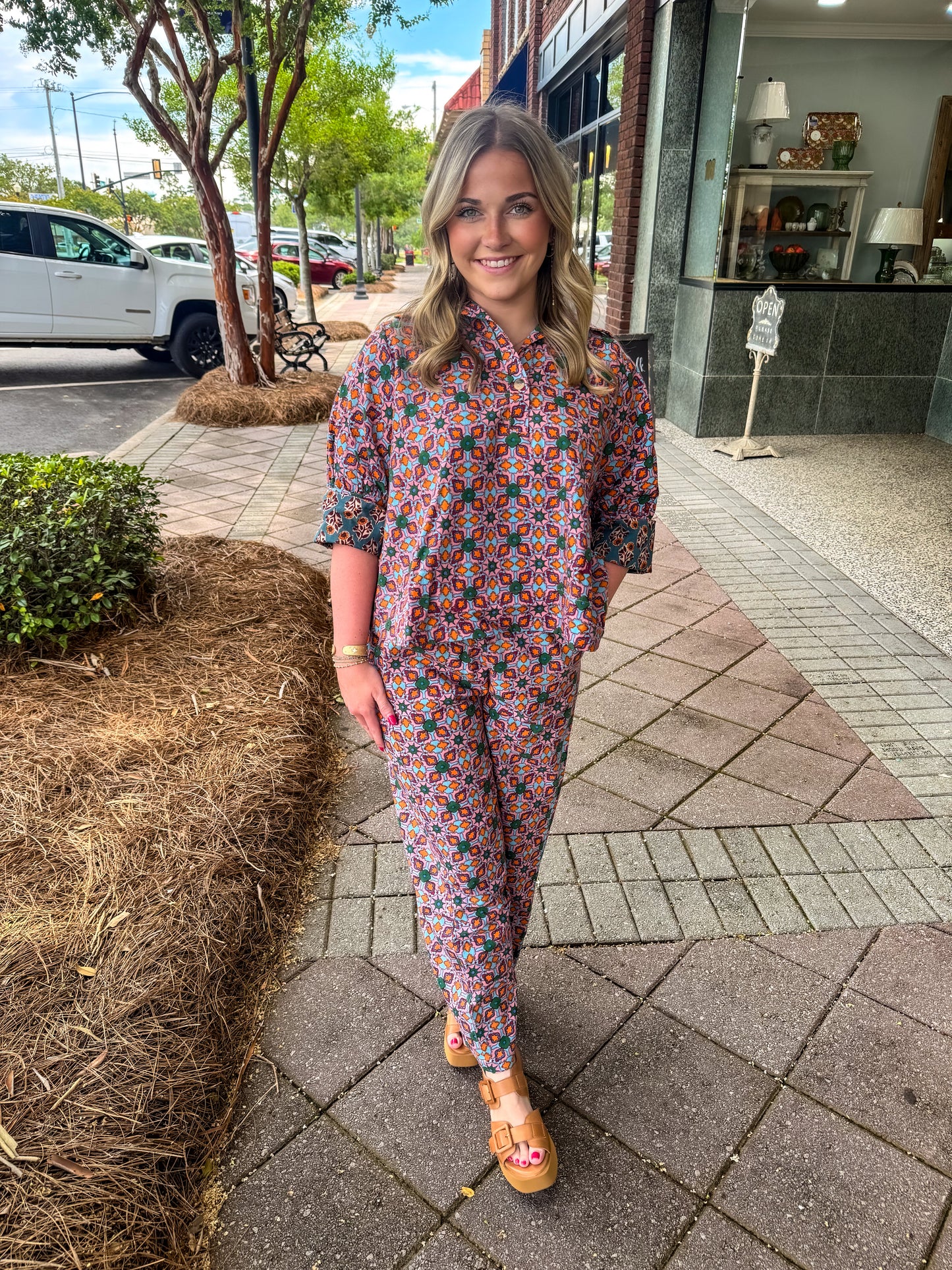 Ivy Jane Blue Tile Print Barrel Pant