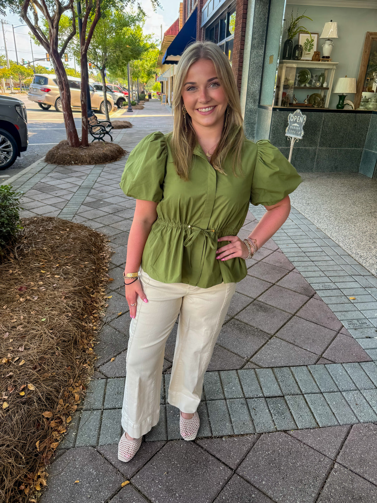 Olive Solid Short Puff Sleeve Top